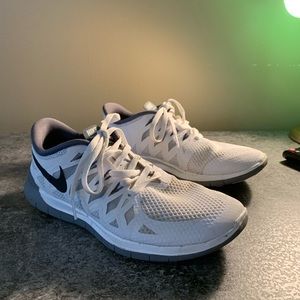 Nike 5.0 Free Run athletic shoes